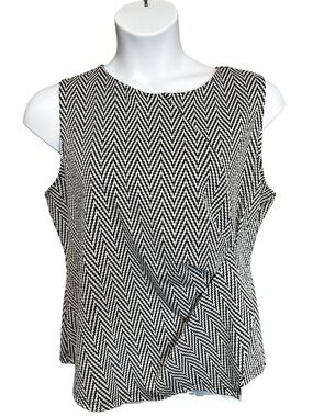 Liz Claiborne Career Women’s XL Black & White Chevron Sleeveless Blouse
